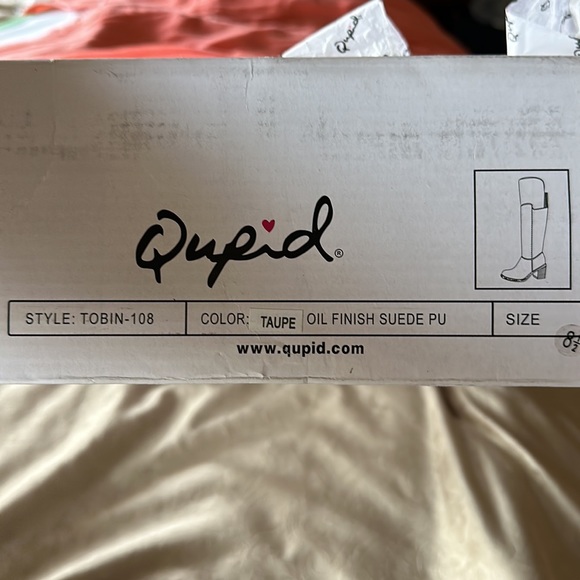 Above knee suede boot - Picture 4 of 7